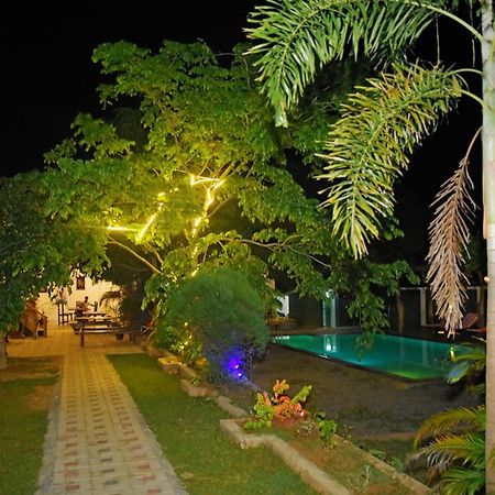 Lily Resort Udawalawe Exterior foto