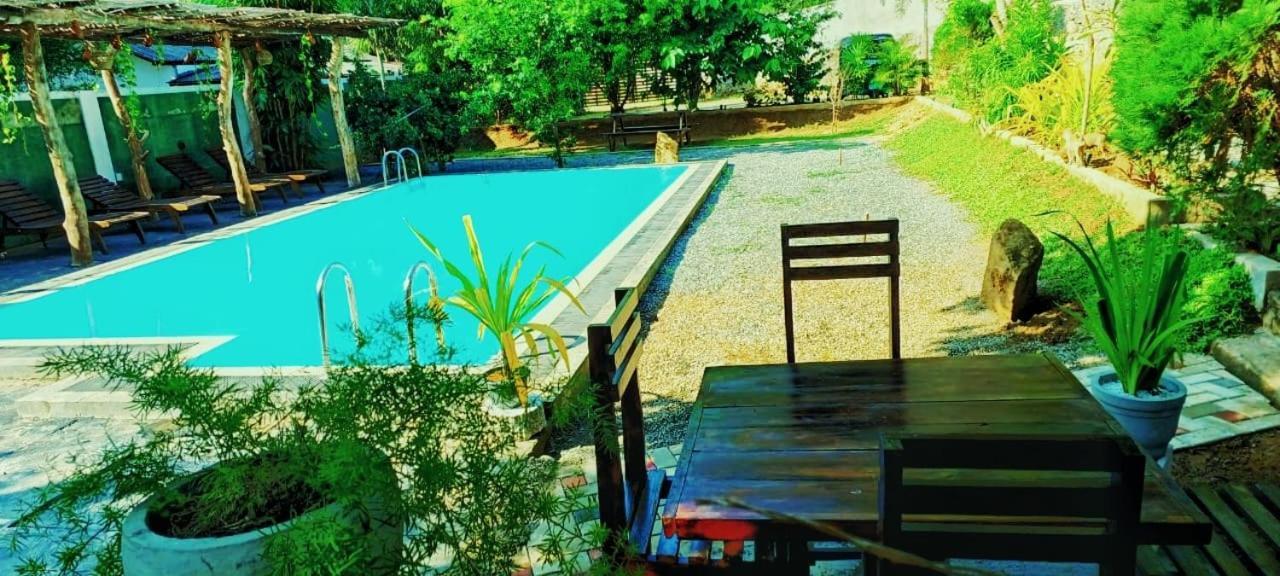 Lily Resort Udawalawe Exterior foto