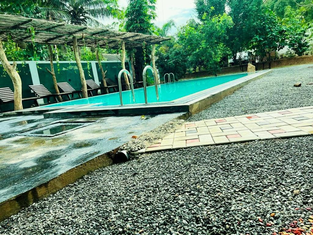 Lily Resort Udawalawe Exterior foto